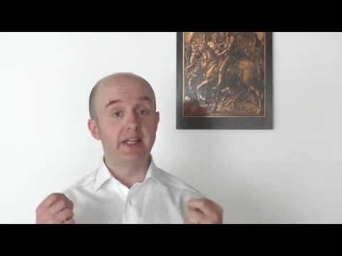 Philosophy Explained: Communitarianism - What Does This Political Ethics Aim For? / Dr. Weilmeier
